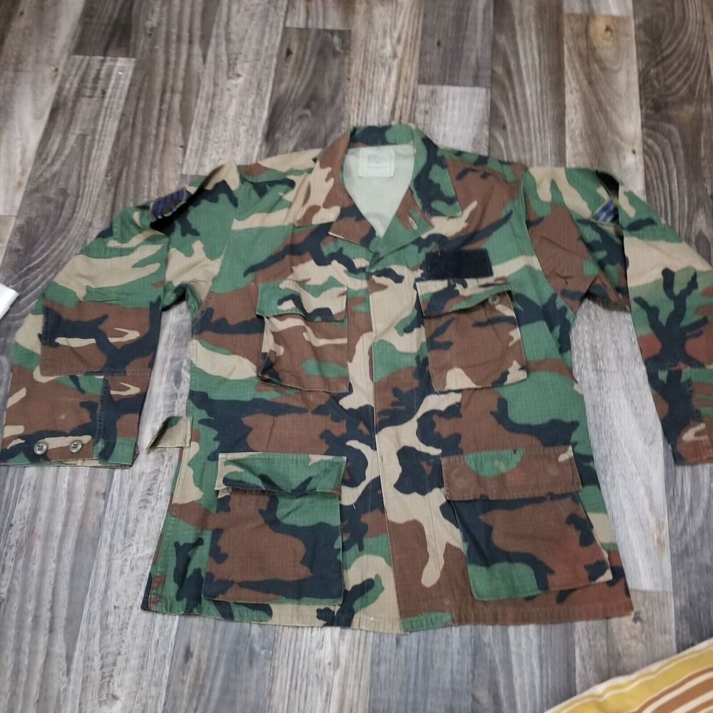 Army Cold Weather Field Shacket Mens Small Long Woodland Camo BDU‎